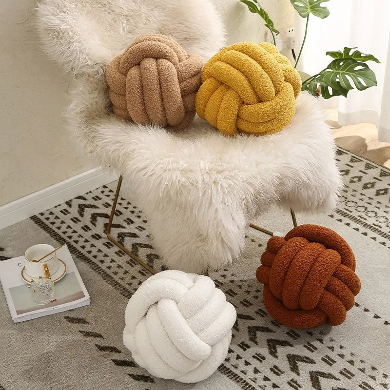 Multi-Size Cosy Throw Pillow