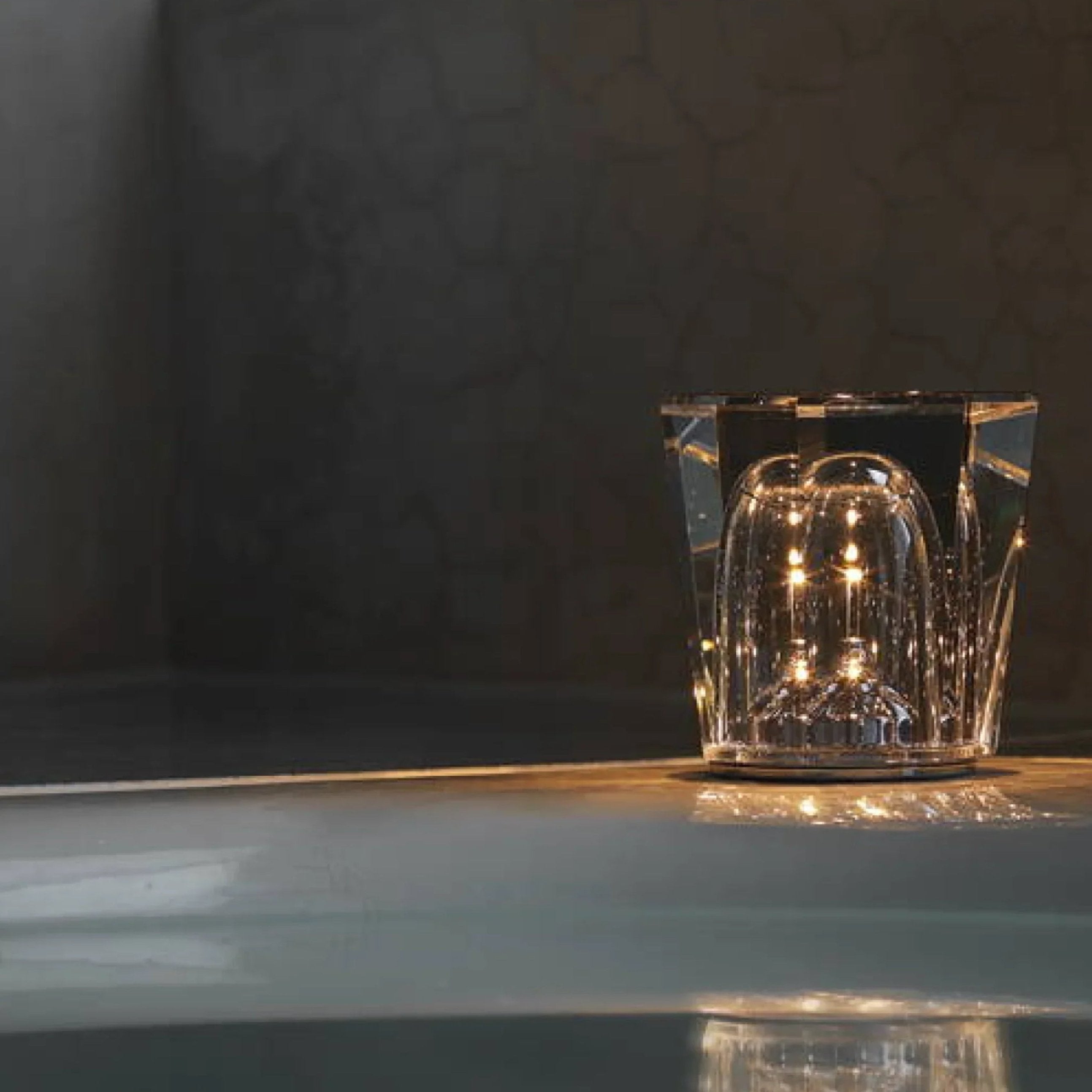 Rechargeable LED Crystal Table Lamp – Elegant Cordless Bedside Lamp with Diamond Design and Wireless Convenience