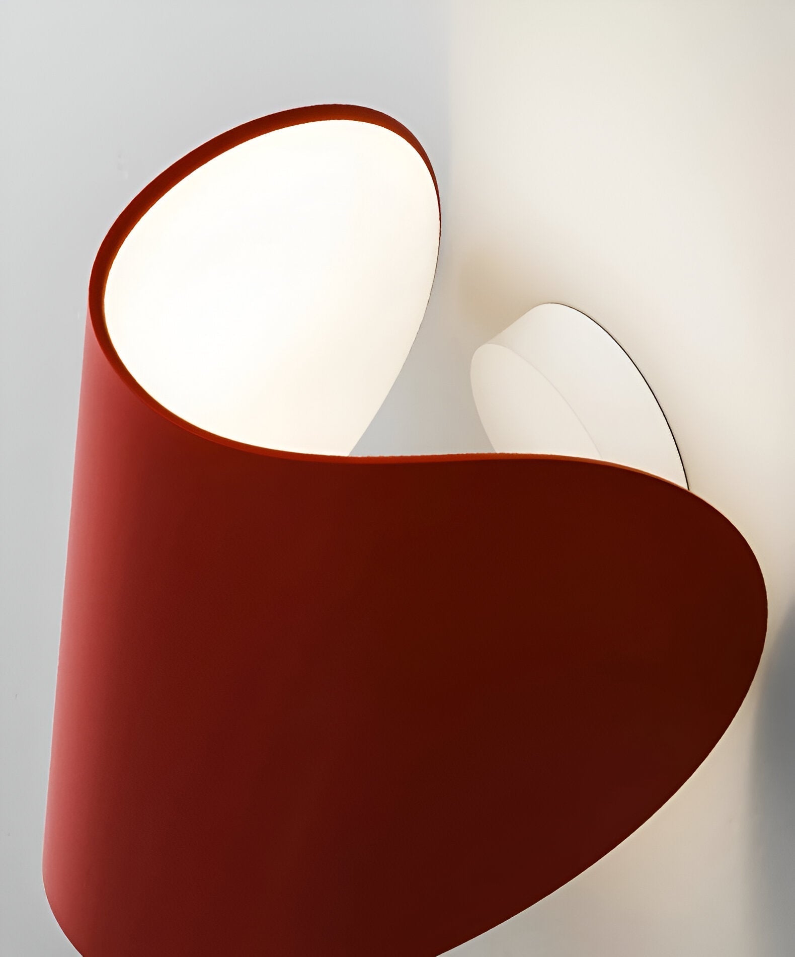 Rotatable Metal Wall Light with Geometric Design