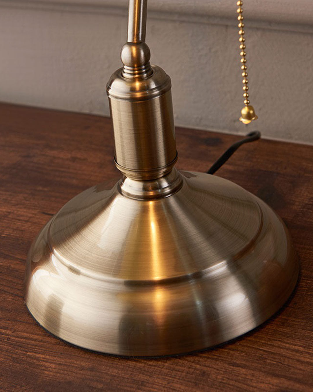 Round Energy-Efficient Table Lamp
