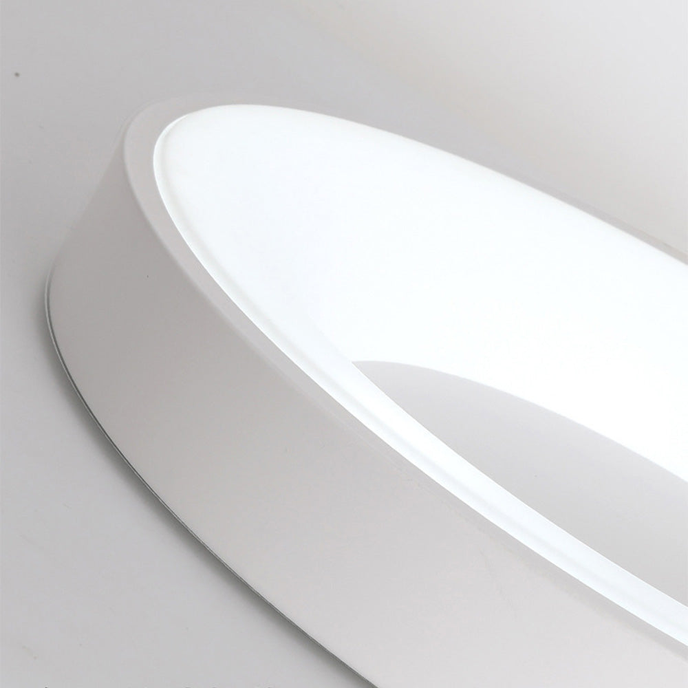 Simple LED Ceiling Light with Adjustable Color and Minimalist Round Design