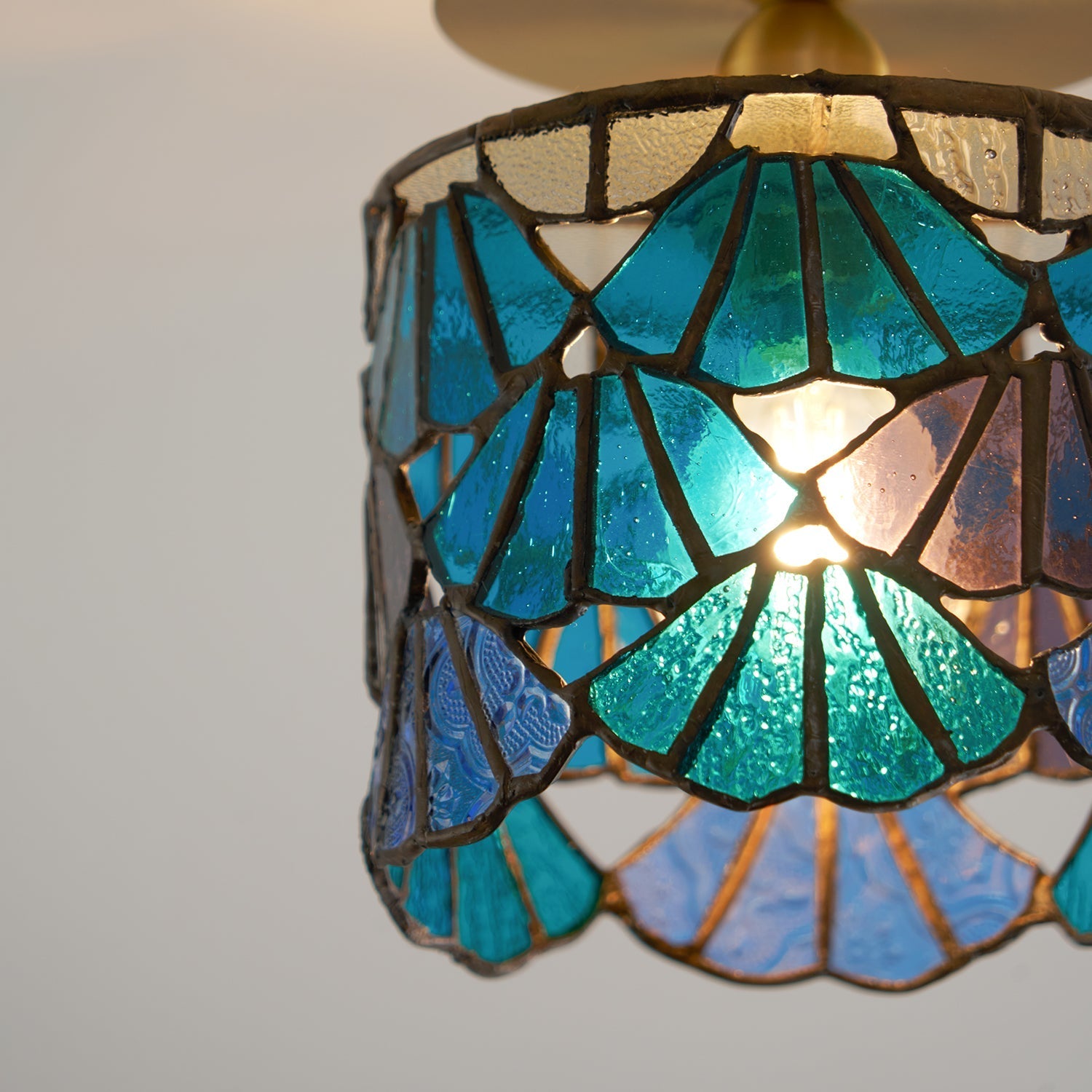 Tiffany-Style Ceiling Lamp for Decorative Home Spaces