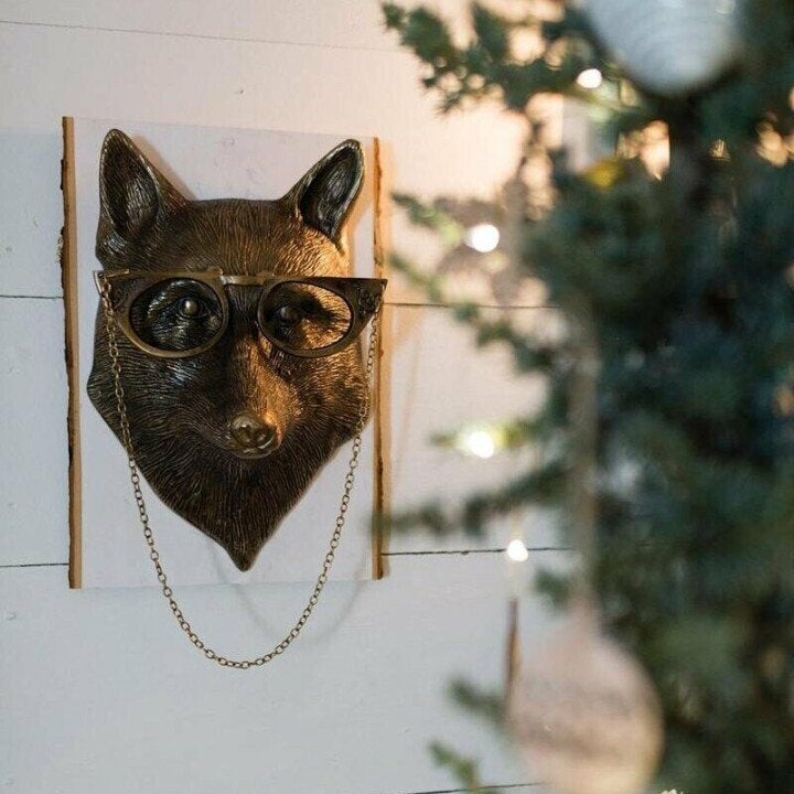Wall-Mounted Hanging Kids' Figurine