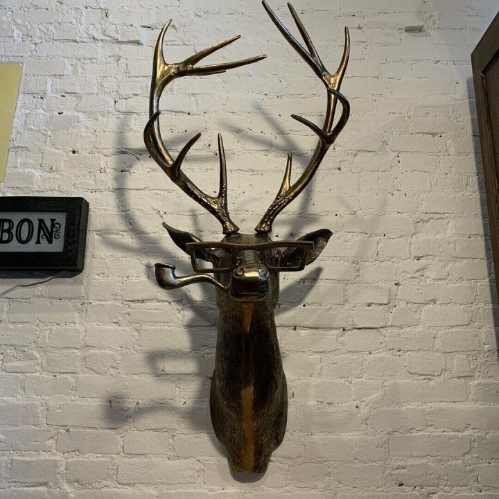 Wall-Mounted Hanging Kids' Figurine