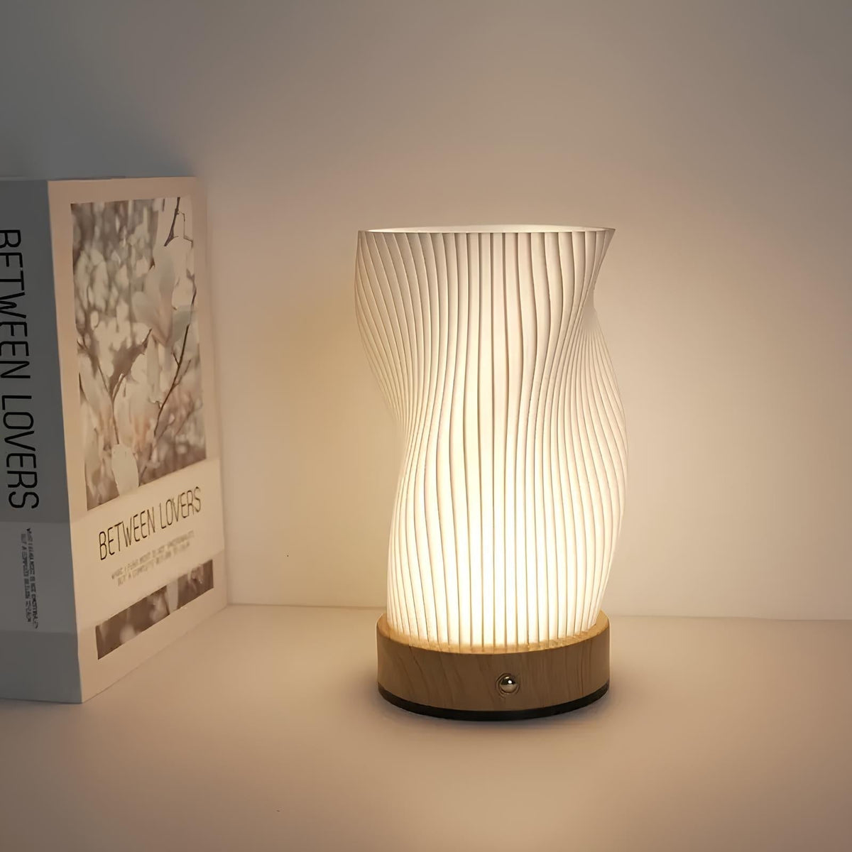 Wavy LED Table Lamp