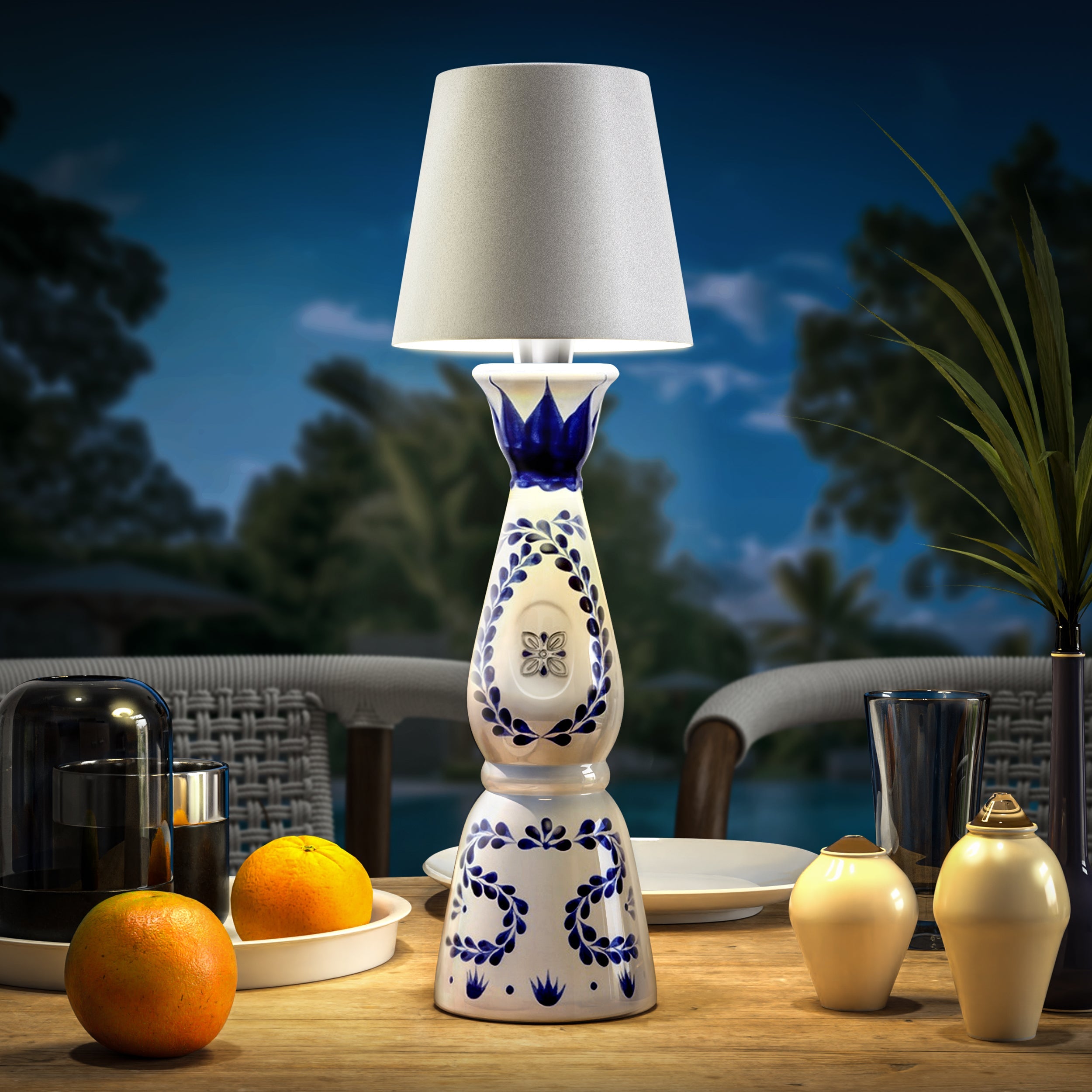 Wireless Bottle Lamp – Portable LED Outdoor Light with Rechargeable Battery and Adjustable Brightness for Home and Garden Use
