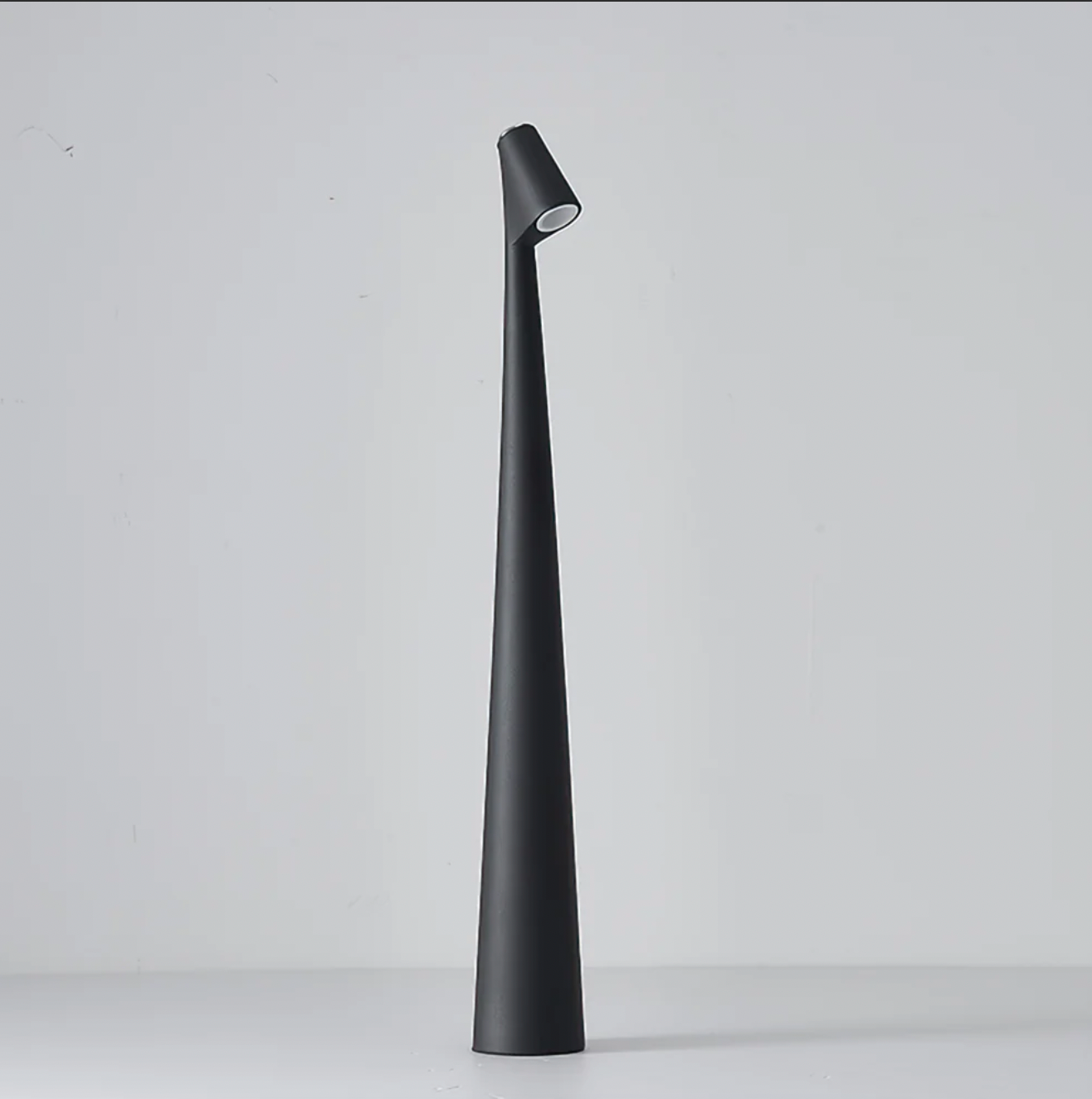 Wireless LED Table Lamp with Touch Dimming – Portable Cordless Bedside or Desk Lamp for Modern Home Decor