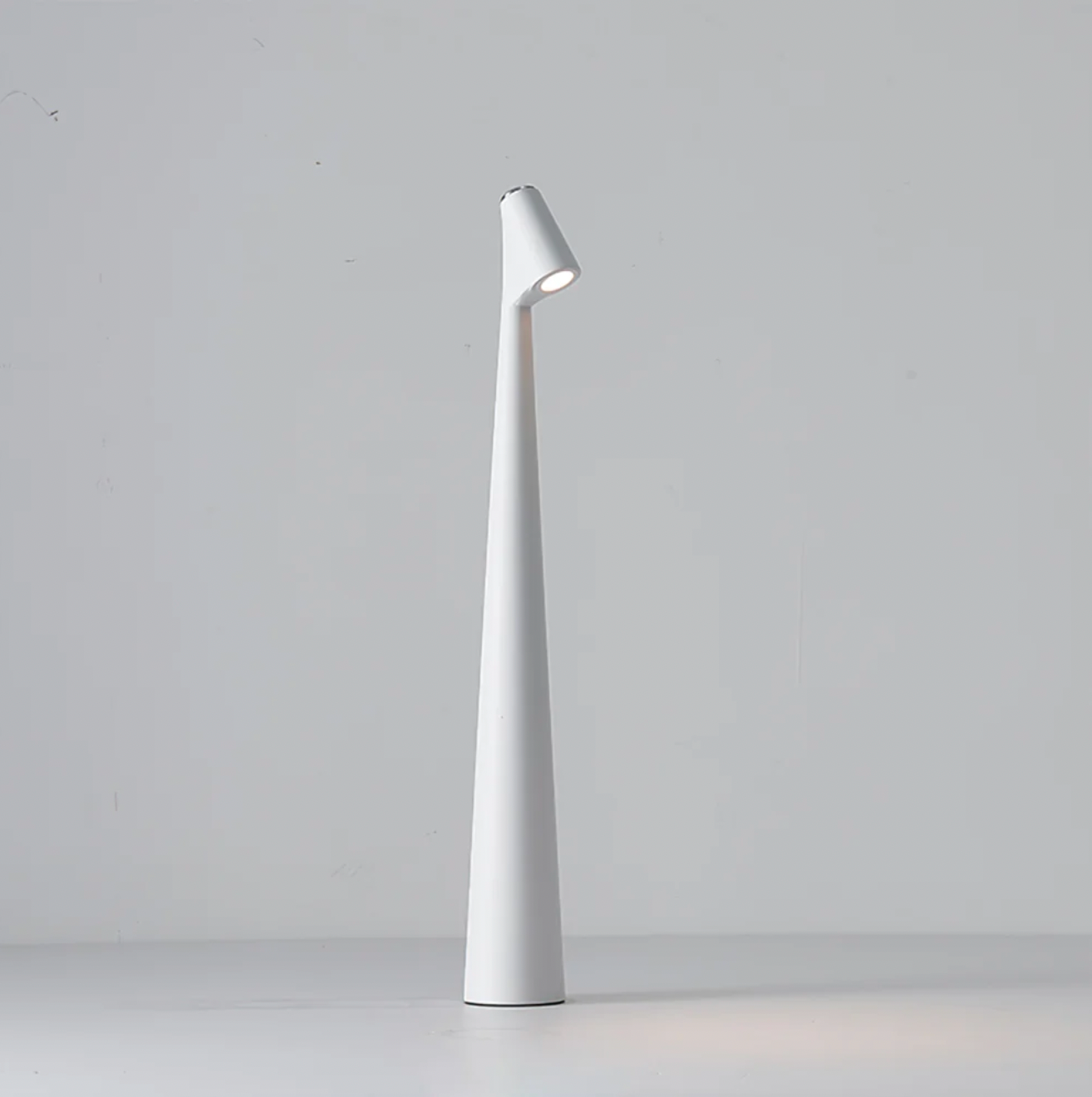 Wireless LED Table Lamp with Touch Dimming – Portable Cordless Bedside or Desk Lamp for Modern Home Decor