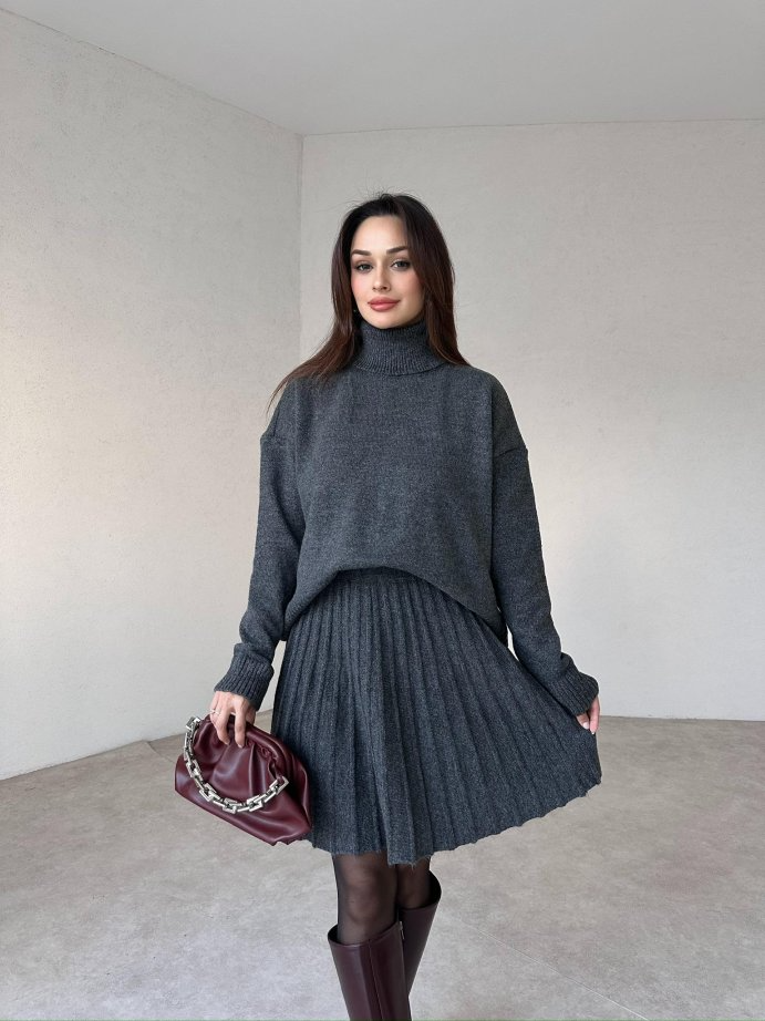 Women’s Pleated Knitted Skirt Set