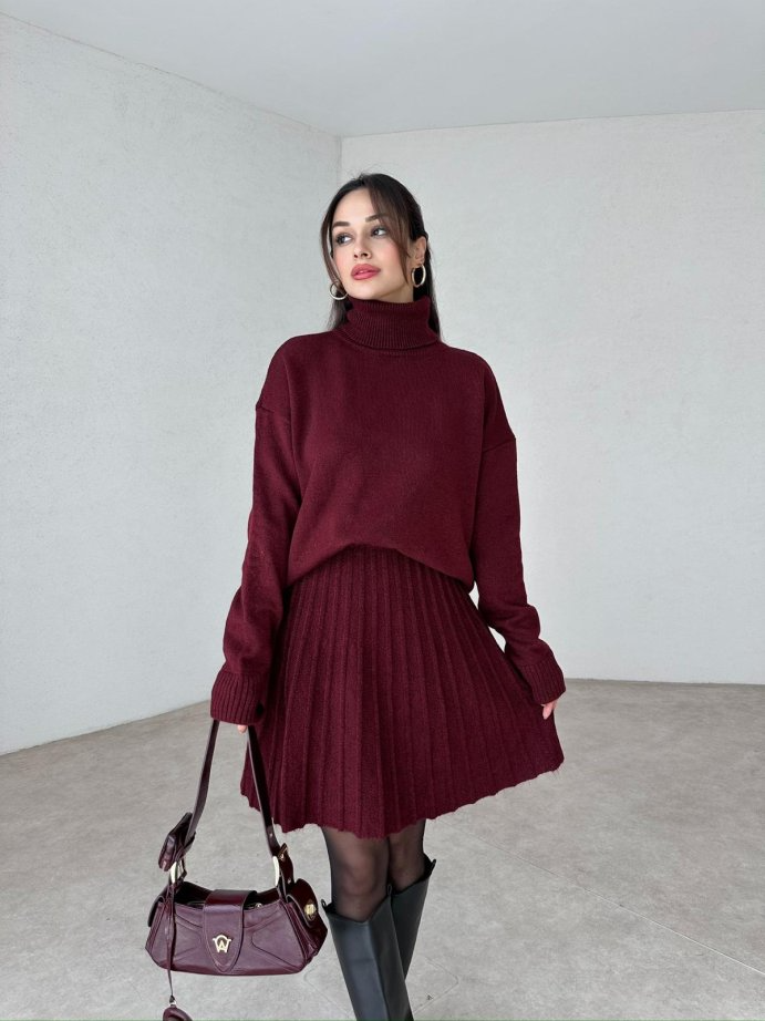 Women’s Pleated Knitted Skirt Set
