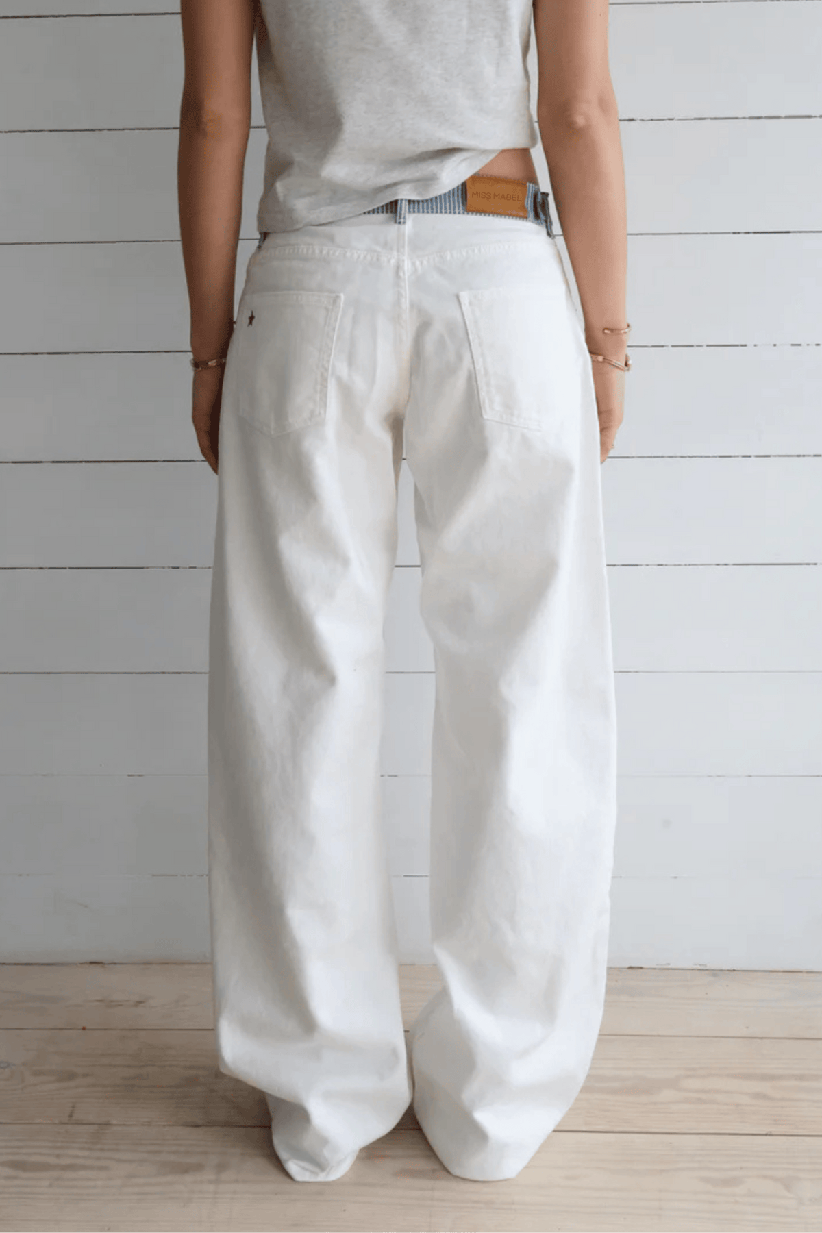 Women’s Striped Jeans with Relaxed Fit