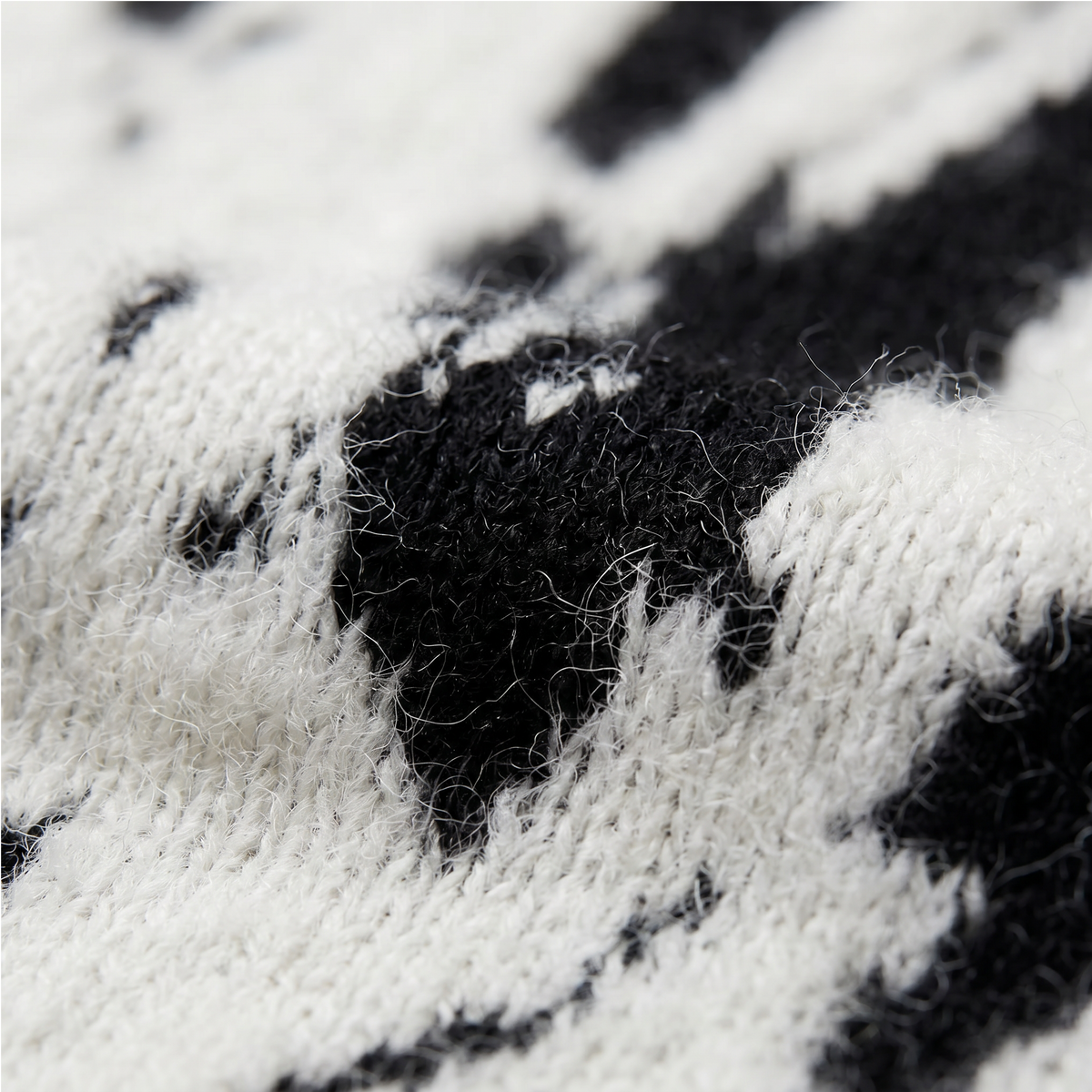 Men's Abstract Pattern Fluffy Knit Jumper