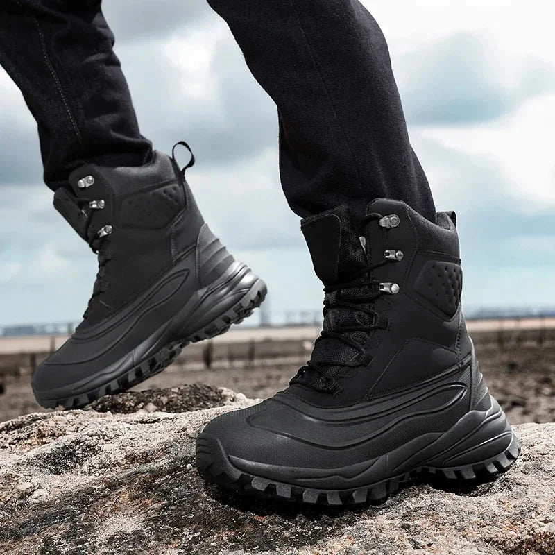 Men's Plush Lined Lace-Up Snow Boots