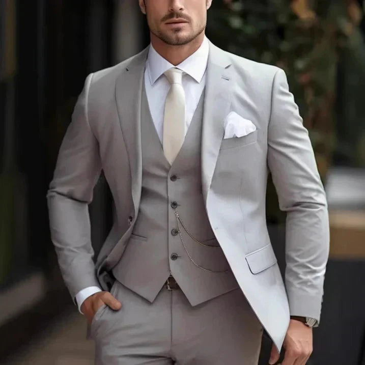 Men's Peak Lapel Slim Fit Three-Piece Suit