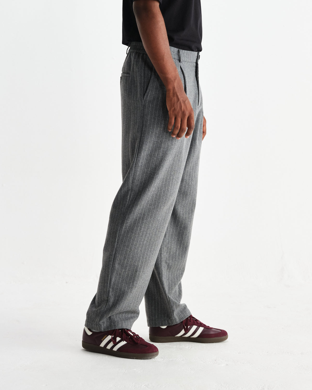 Men's Pleated Pinstripe Wool-Look Wide-Leg Trousers in Grey