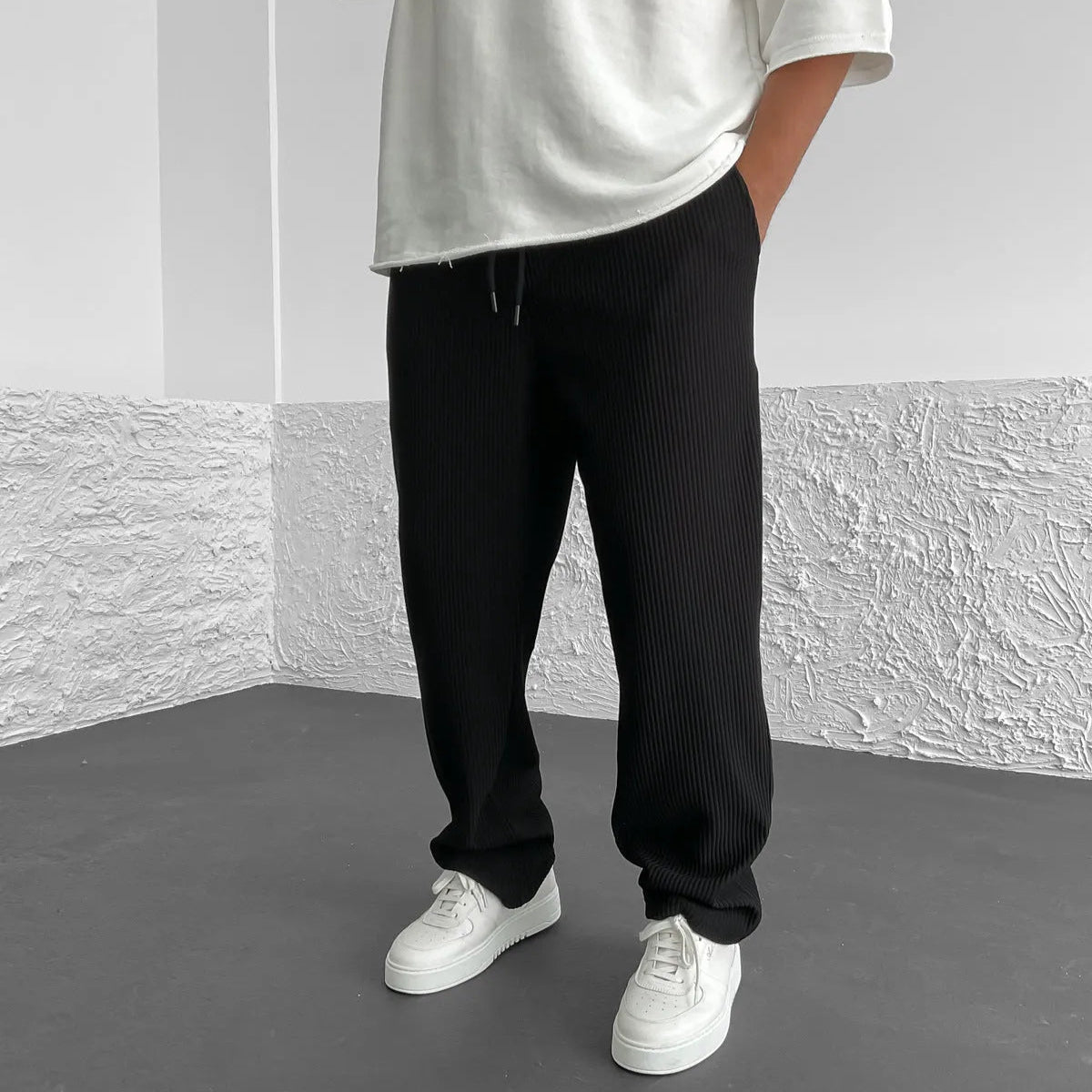 Men's Ribbed Knit Straight-Leg Joggers