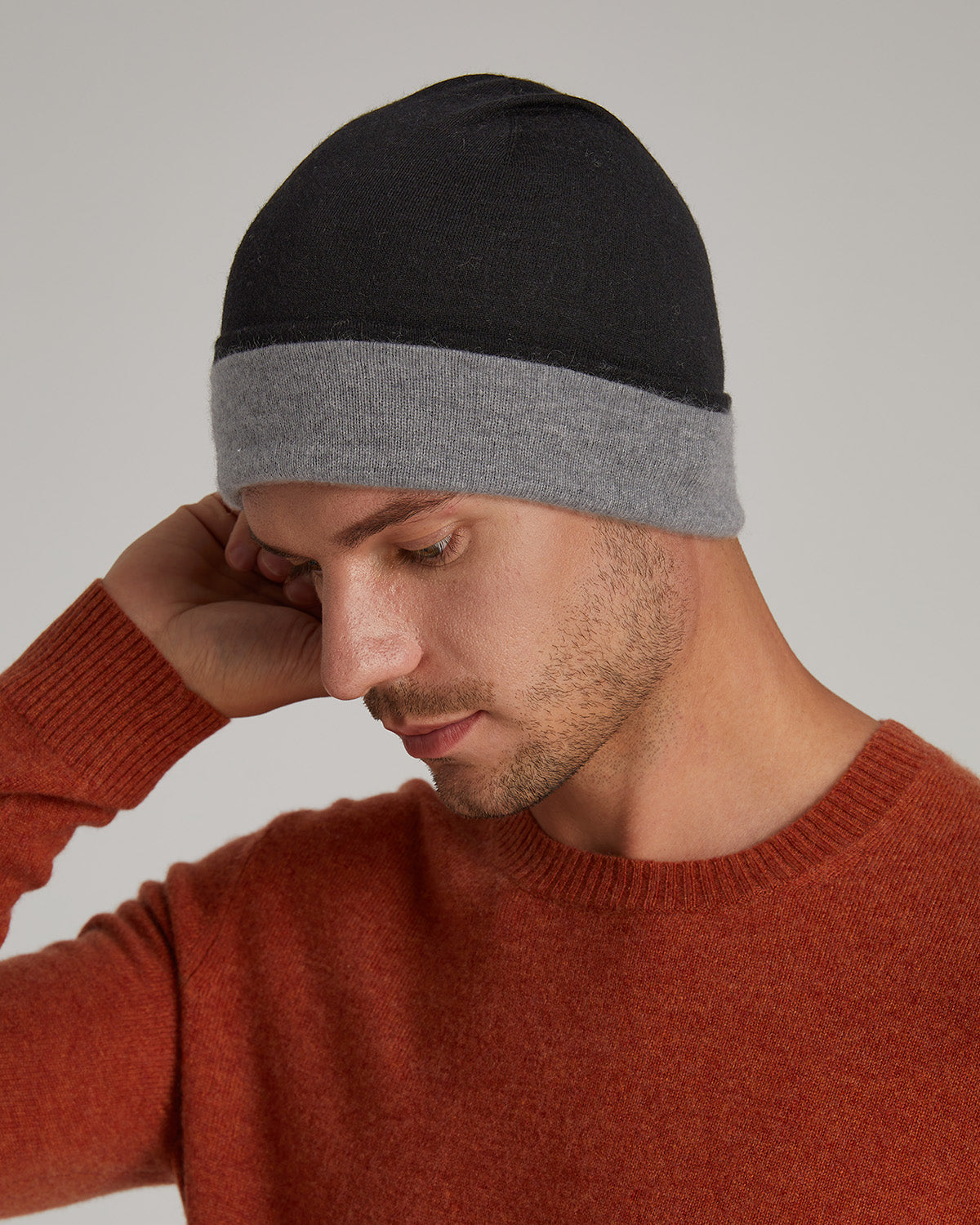 Men's Reversible Two-Tone Knit Beanie