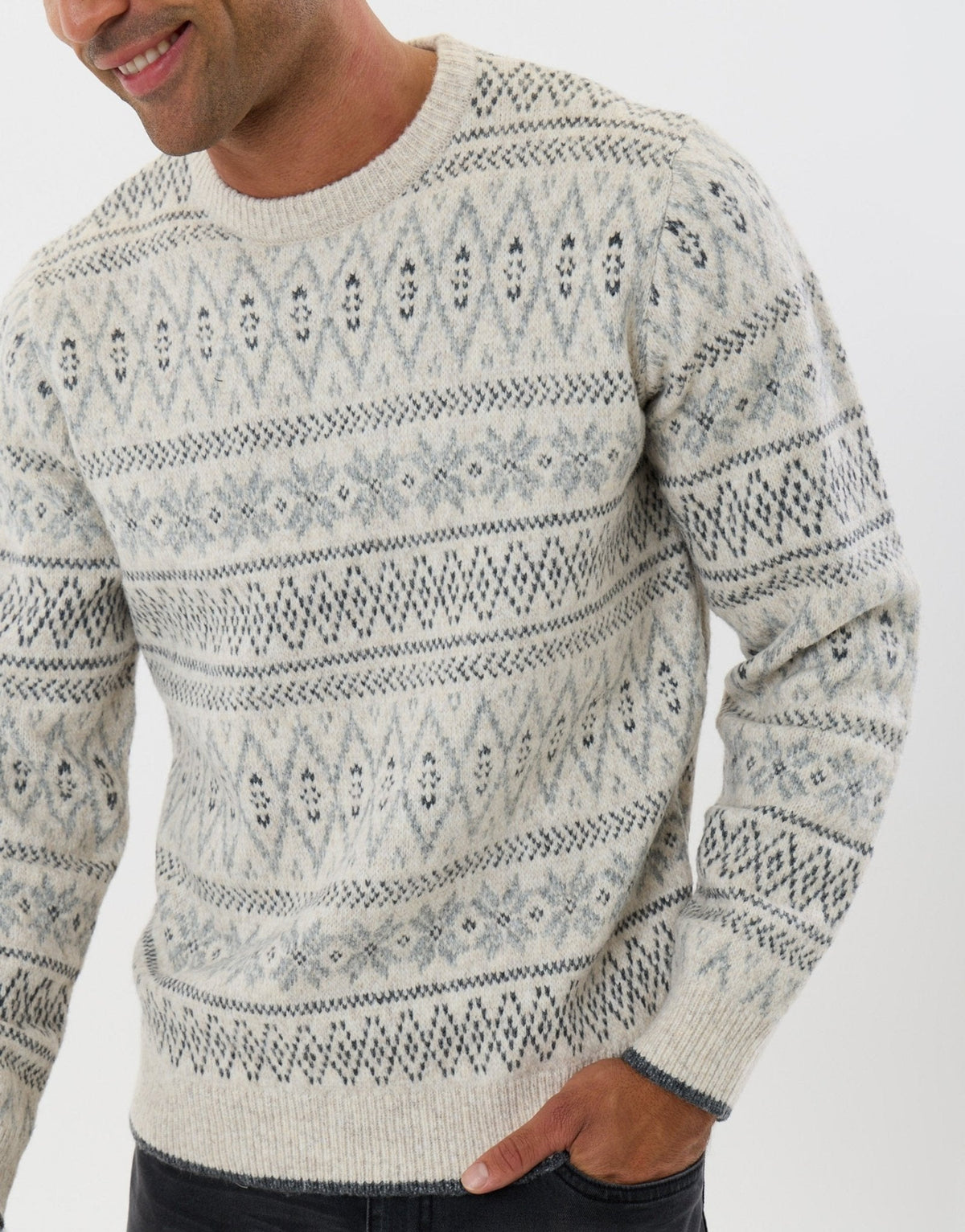 Men's Christmas Jumper Fair Isle Diamond Crew Neck in Ecru