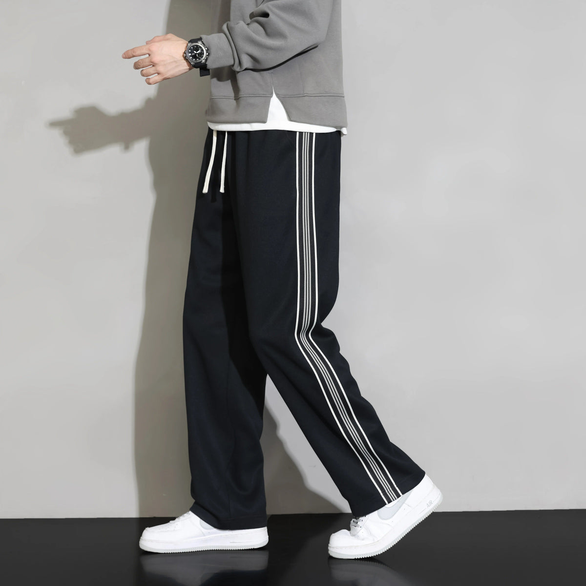 Men's Side Stripe Straight-Leg Joggers