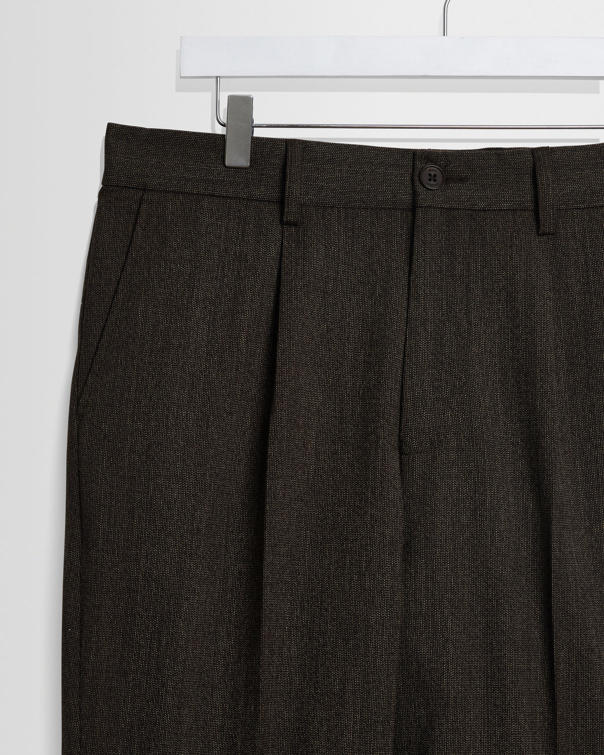 Men's Wool-Blend Pleated Tapered Trousers in Brown