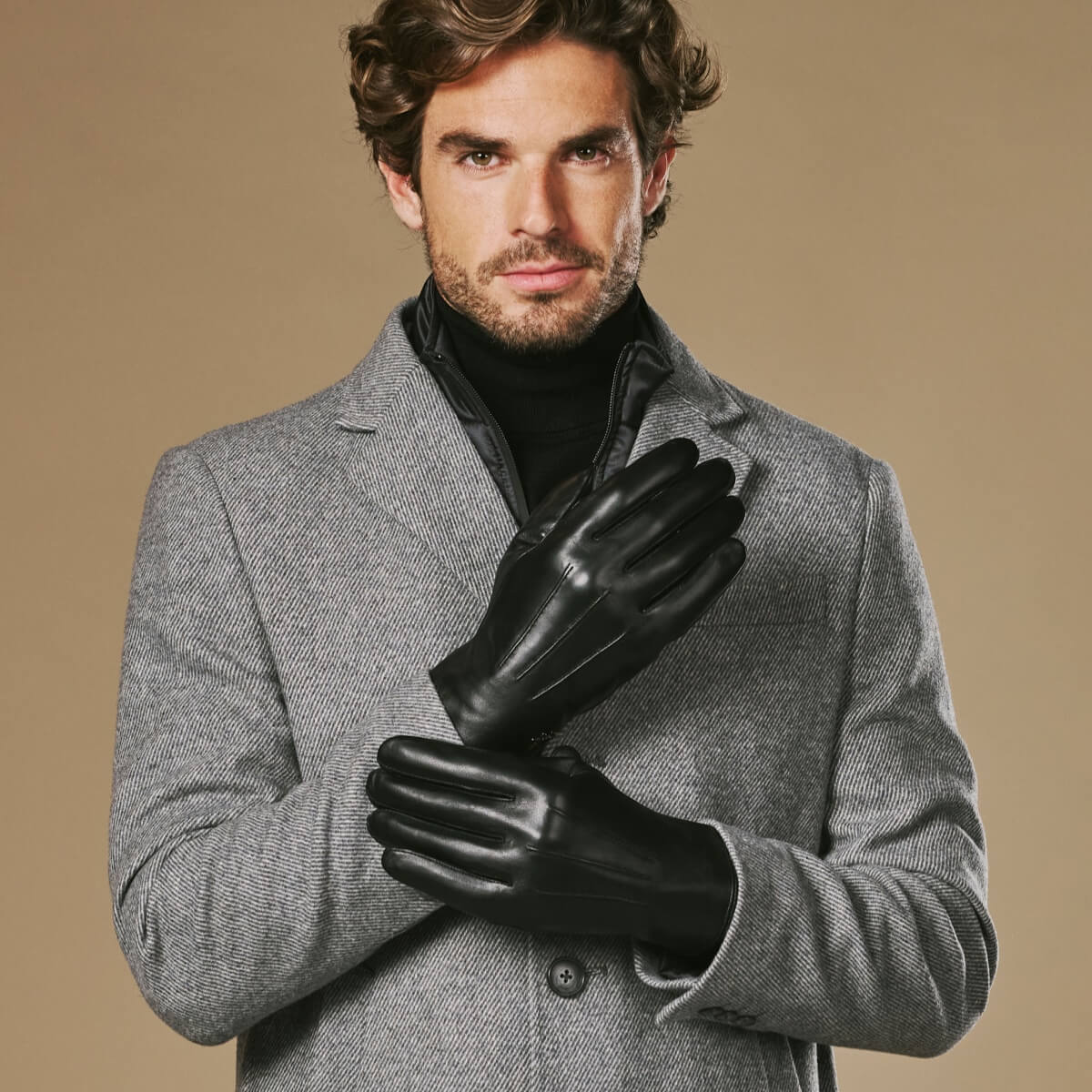 Men's Faux Leather Touchscreen Winter Gloves in Black