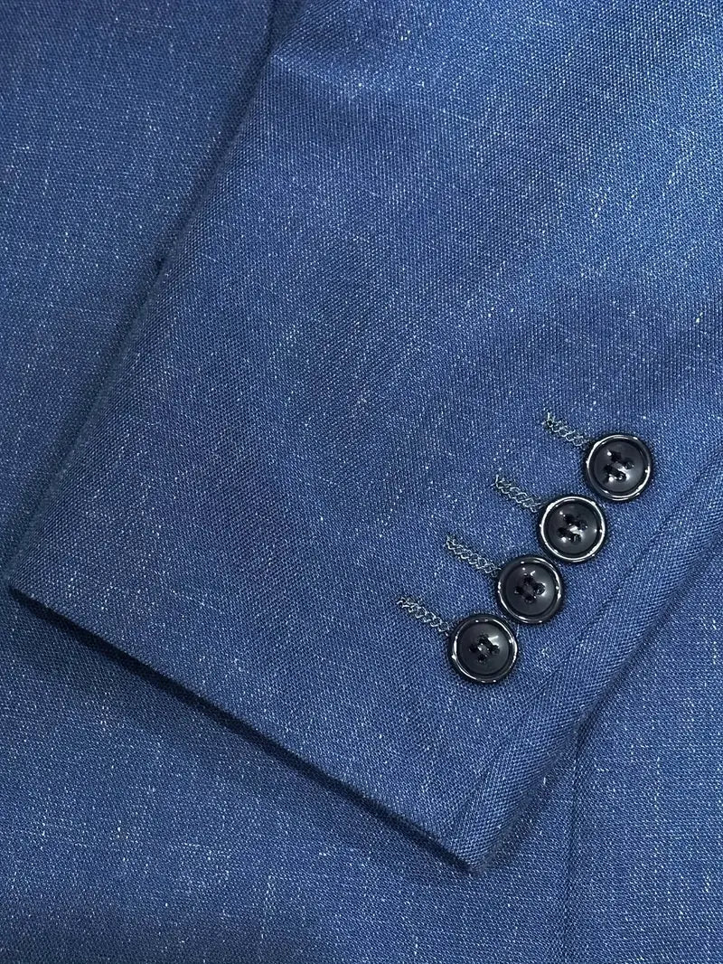 Men’s Linen Suit with Tailored Blazer