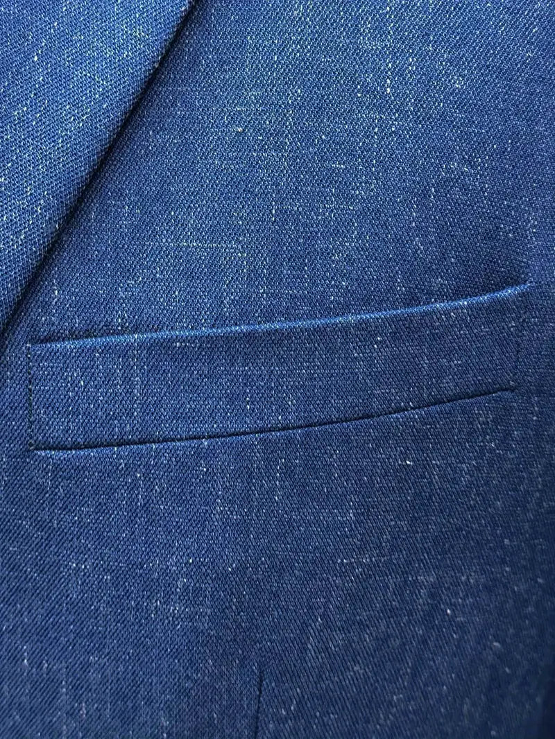 Men’s Linen Suit with Tailored Blazer