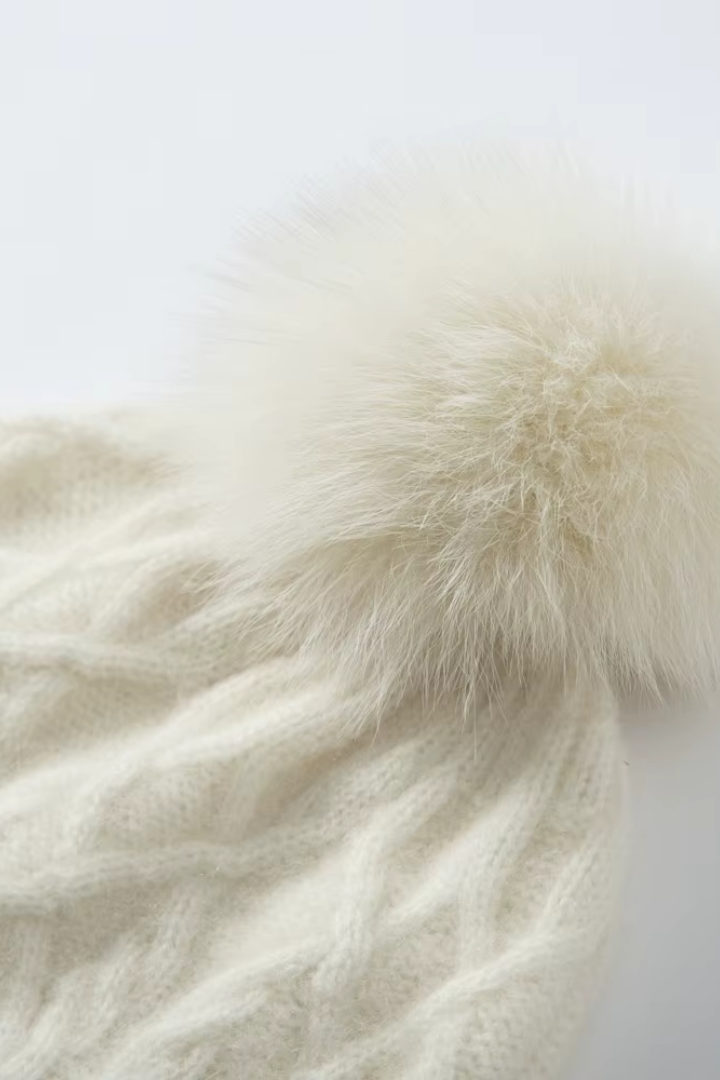 Women's Cable Knit Bobble Hat with Ribbed Cuff