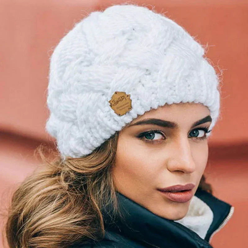 Women's Chunky Cable Knit Slouchy Beanie