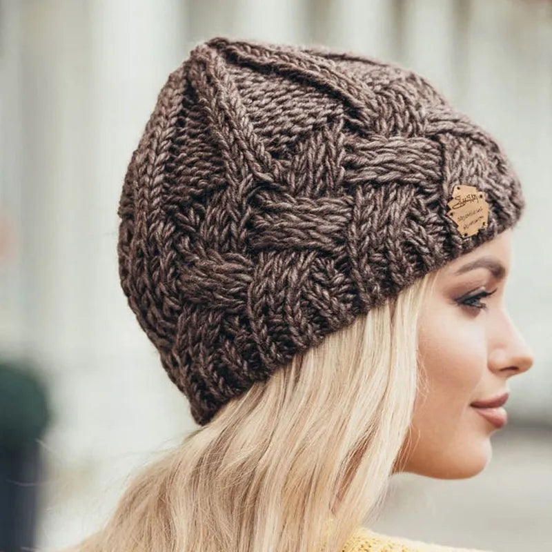 Women's Chunky Cable Knit Slouchy Beanie