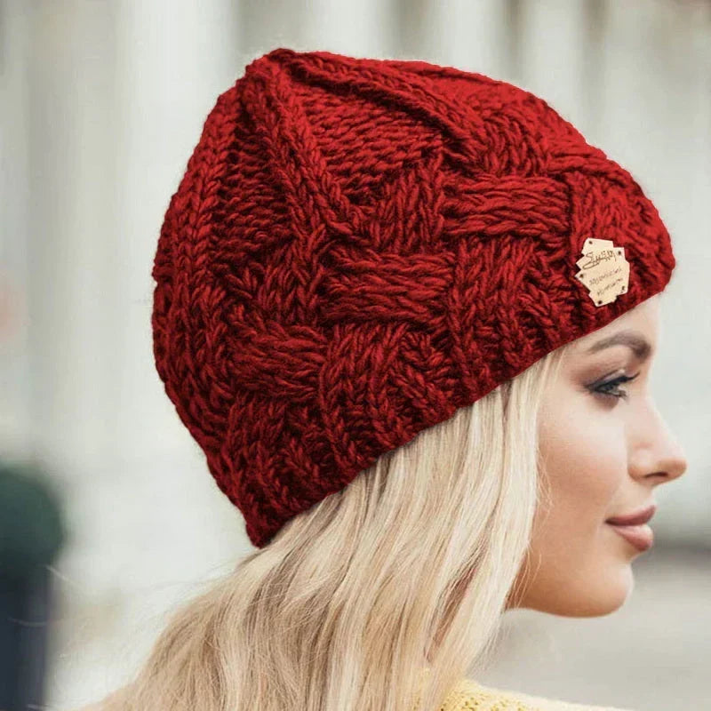 Women's Chunky Cable Knit Slouchy Beanie