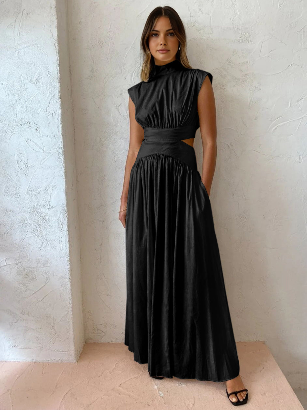 Women's High Neck Cut-Out Pleated Maxi Dress