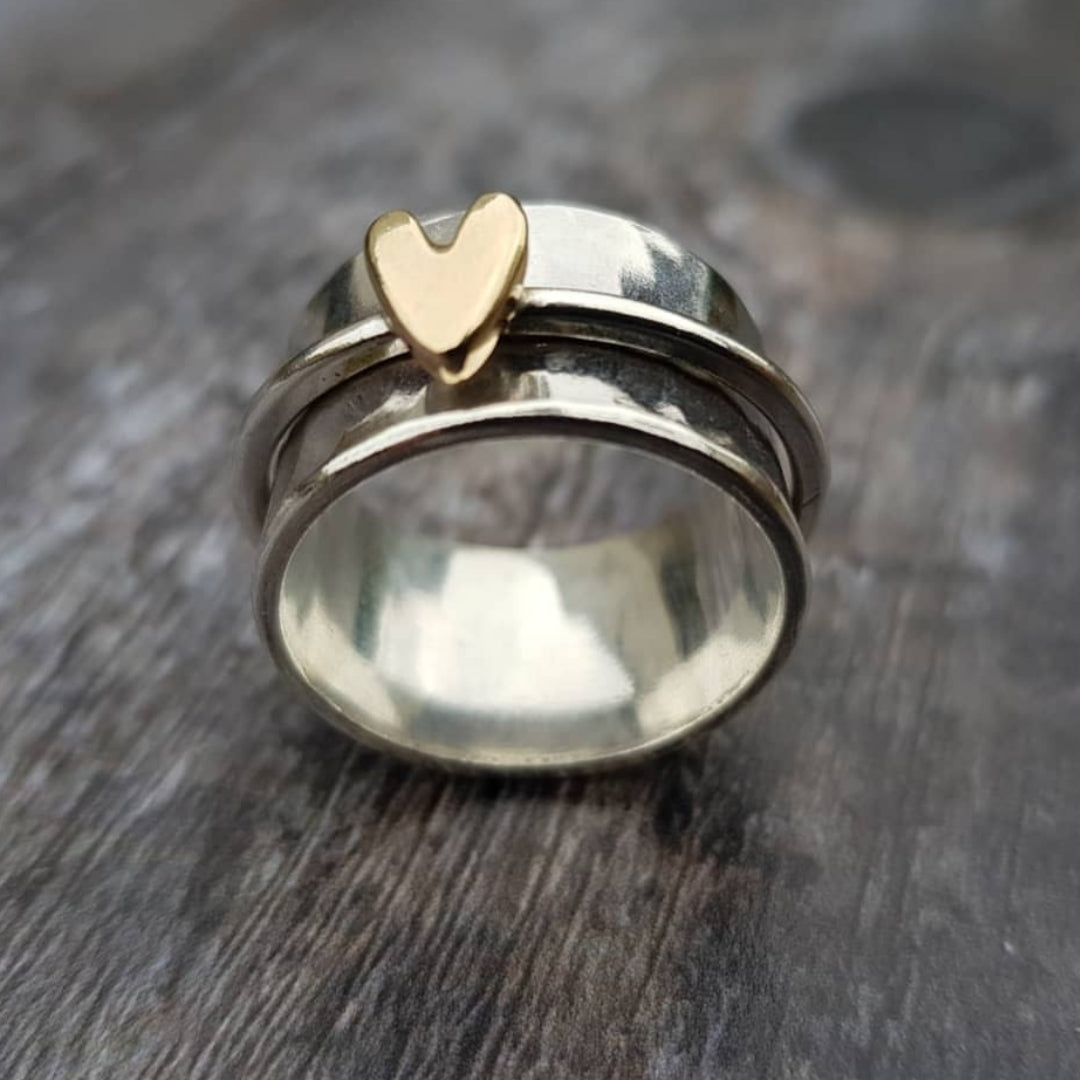 Women's Hammered Spinner Ring with Heart Charm