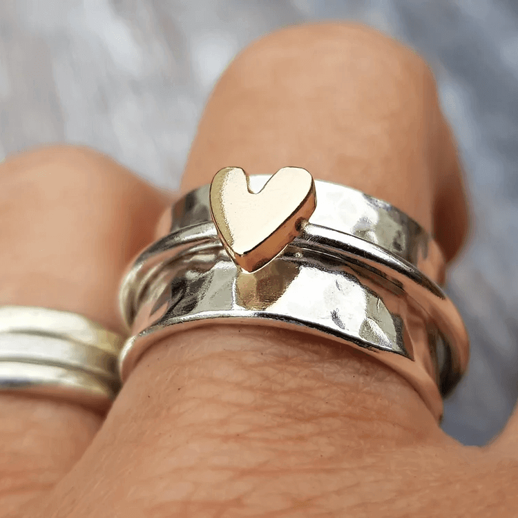 Women's Hammered Spinner Ring with Heart Charm