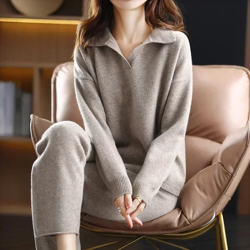 Women's Collared V-Neck Knit Jumper