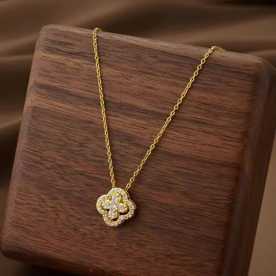 Women's Crystal Clover Pendant Necklace