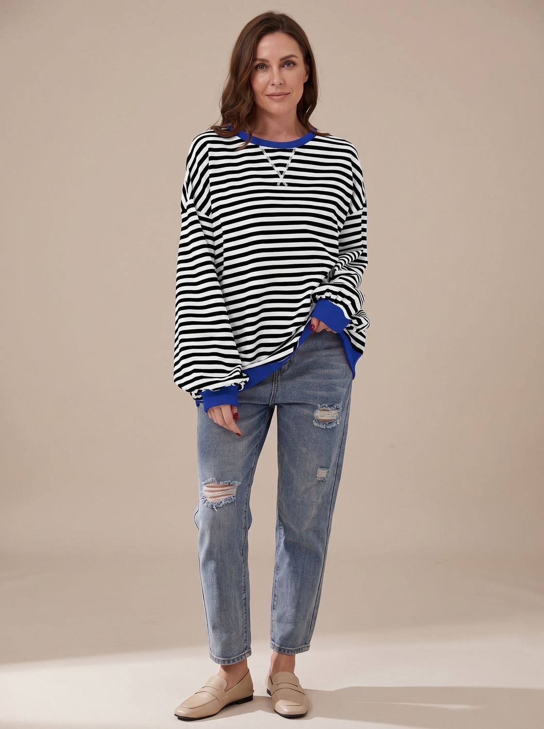 Women's Oversized Striped Sweatshirt with Contrast Trim