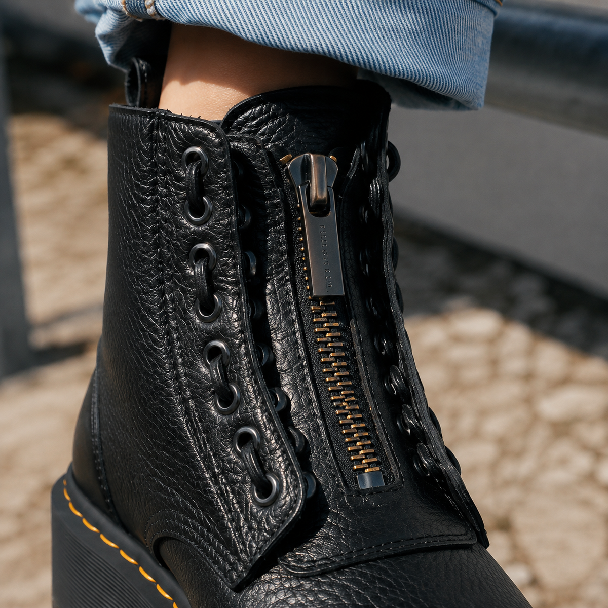 Women's Chunky Platform Front Zip Ankle Boots in Black